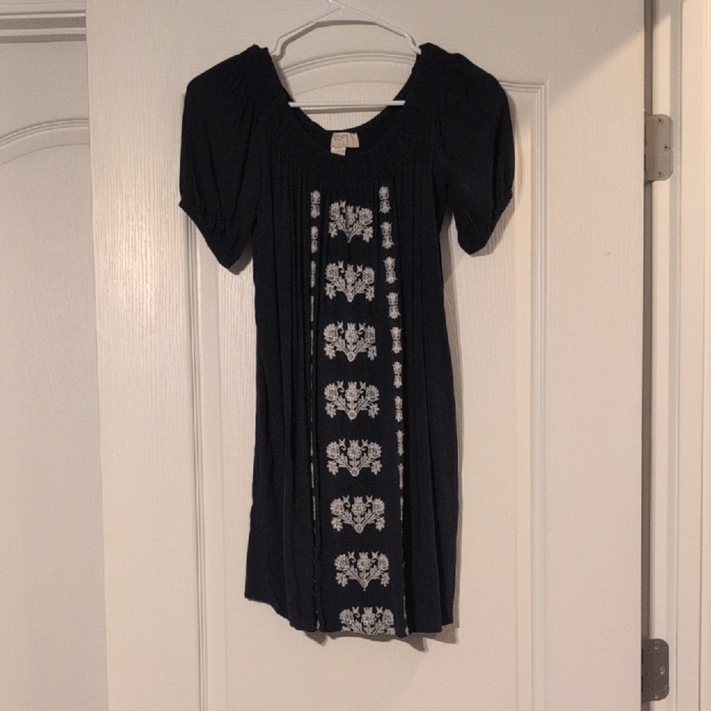 LOFT Petite Navy and White Embroidered Dress